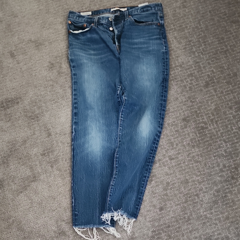 Blue Ankle Cropped Jeans with Raw-Edge Hem